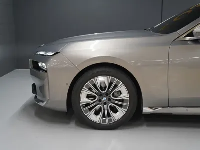 BMW 7-Series 2023, 34210 км, за 93990000 KRW - фото 6