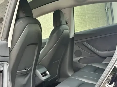 Tesla Model 3 2022, 80000 км, за 129800 CNY - фото 8