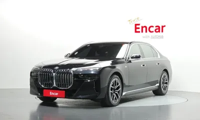 BMW 7-Series · 2025 год