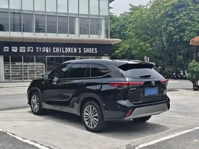 Toyota Highlander 2024, 40000 км, за 209800 CNY - фото 8