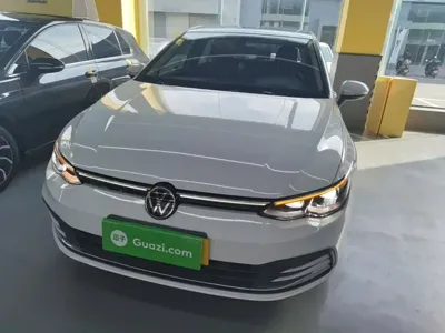 Volkswagen Golf 2023, 36700 км, за 101100 CNY - фото 3