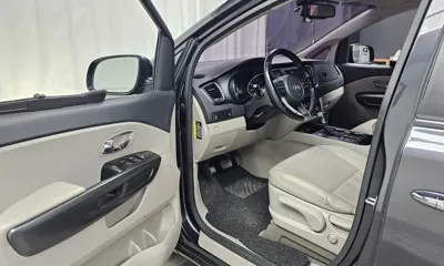 Kia Canival 2019, 141065 км, за 10750000 KRW - фото 10