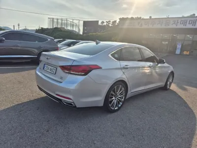 Genesis G80 2018, 82163 км, за 19700000 KRW