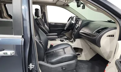 Chrysler Grand Voyager 2014, 164878 км, за 7900000 KRW - фото 11