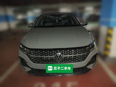 Volkswagen Lavida 2023, 21100 км, за 72785.75 CNY