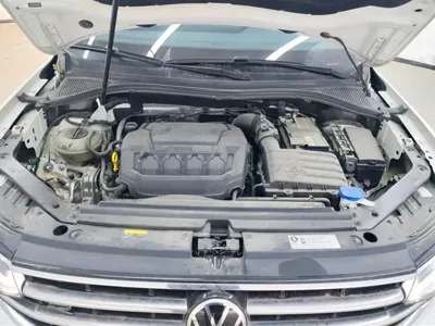 Volkswagen Tiguan L 2023, 23600 км, за 136200 CNY - фото 10