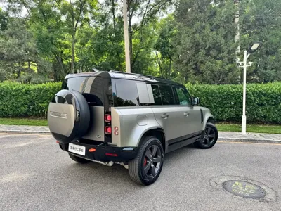 Land Rover Defender 2025, 1800 км, за 765800 CNY - фото 4