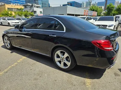 Mercedes-Benz E-Class 2018, 86913 км, за 20990000 KRW