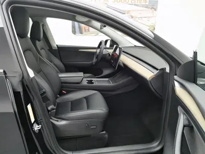 Tesla Model Y 2023, 47400 км, за 178800 CNY - фото 23