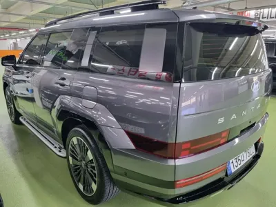Hyundai Santafe 2025, 12000 км, за 42500000 KRW