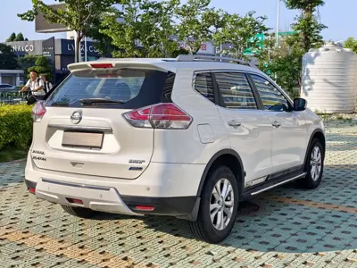 Nissan X-Trail 2014, 158000 км, за 42000 CNY