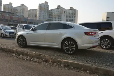 Renault-KoreaSamsung SM6 2016, 68384 км, за 10300000 KRW