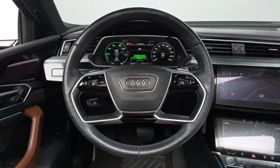 Audi e-tron 2020, 69673 км, за 43300000 KRW - фото 13