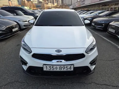 Kia K3 · 2021 год