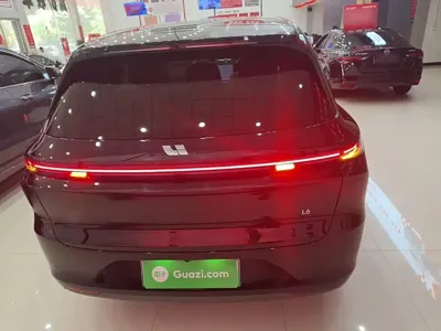 Li Auto Li L6 2025, 16299 км, за 186400 CNY
