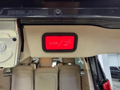 Mercedes-Benz V-Class 2019, 210000 км, за 131700 CNY - фото 26
