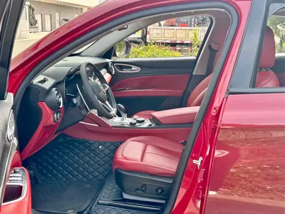 Alfa Romeo Stelvio 2017, 83000 км, за 95000 CNY - фото 7