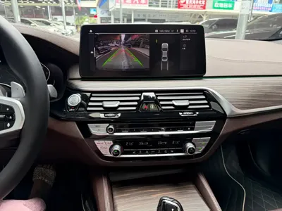 BMW 5 Series 2022, 81000 км, за 208000 CNY - фото 8