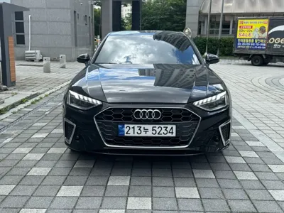 Audi A4 · 2023 год