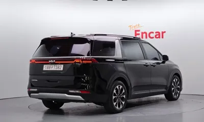 Kia Canival 2023, 33308 км, за 28000000 KRW