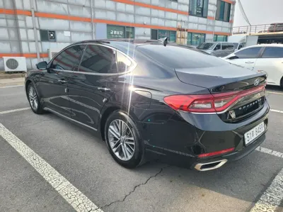 Hyundai Grandeur 2017, 28000 км, за 17700000 KRW