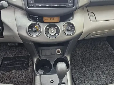Toyota RAV4 2011, 68000 км, за 22000 CNY - фото 10