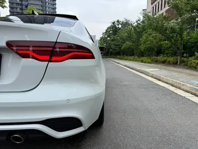 Jaguar XEL 2021, 90000 км, за 89800 CNY - фото 9
