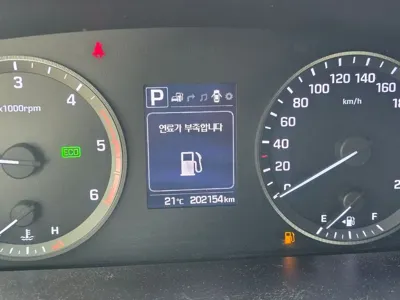 Hyundai Sonata 2016, 202154 км, за 4300000 KRW - фото 5