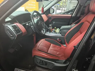Land Rover Sport 2022, 45000 км, за 448000 CNY