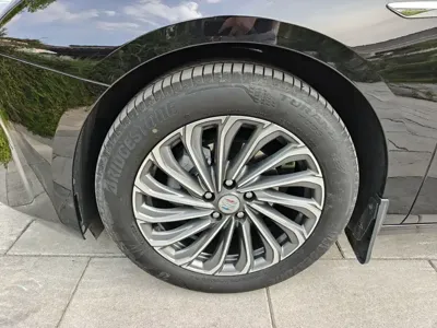 Buick LaCrosse 2023, 65000 км, за 109800 CNY - фото 23