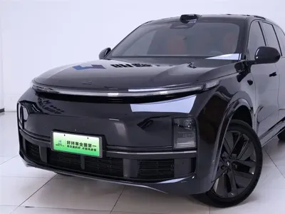 Li Auto Li L9 2023, 31300 км, за 266000 CNY