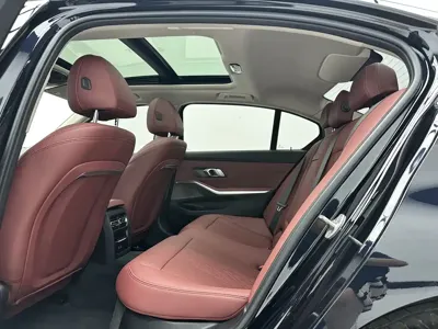 BMW 3 Series 2023, 29000 км, за 238800 CNY - фото 6