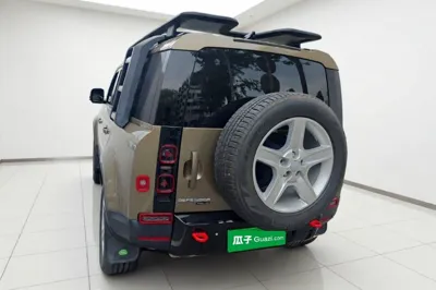 Land Rover Defender 2020, 155100 км, за 410379.81 CNY