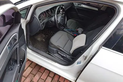 Volkswagen Golf 2019, 88800 км, за 61888.71 CNY - фото 17