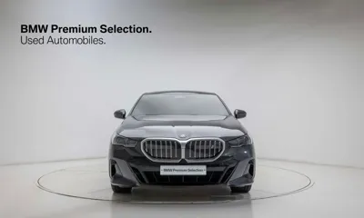 BMW i5 2025, 4649 км, за 80000000 KRW
