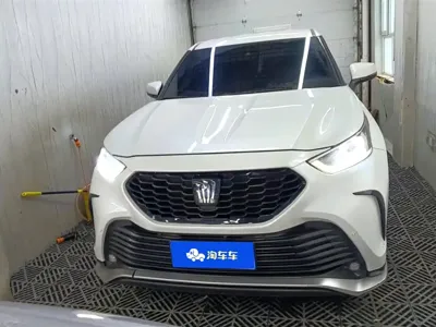 Toyota Crown Kluger 2022, 128500 км, за 179300 CNY