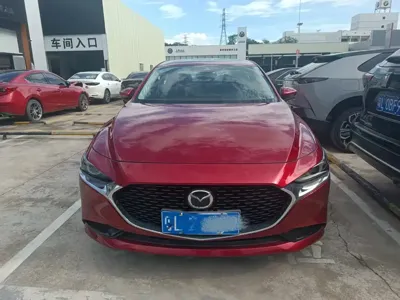 Mazda 3 Axela · 2025 год