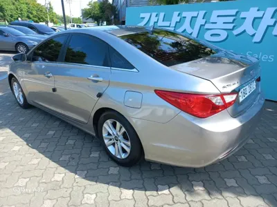 Hyundai Sonata 2010, 121000 км, за 2700000 KRW