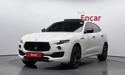 Maserati Levante · 2017 год