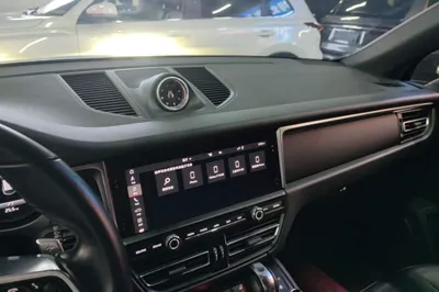 Porsche Macan 2018, 69000 км, за 204129.42 CNY - фото 12