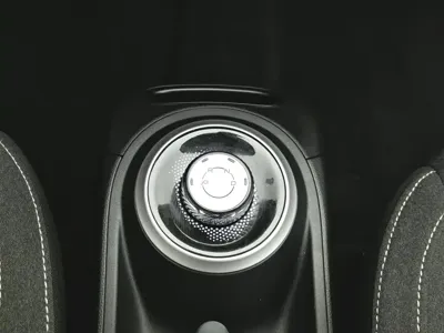 Wuling Bingo 2023, 17500 км, за 35800 CNY - фото 13