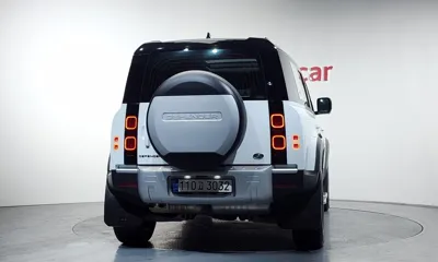 Land Rover Defender 2022, 9703 км, за 75500000 KRW