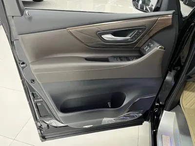 Toyota Alphard 2024, 28000 км, за 878000 CNY - фото 22