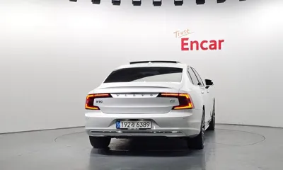 Volvo S90 2023, 71907 км, за 35900000 KRW