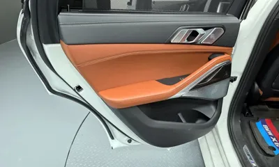 BMW X6 2024, 5915 км, за 117000000 KRW - фото 25