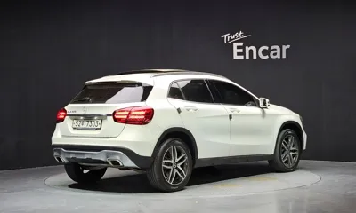 Mercedes-Benz GLA-Class 2018, 108573 км, за 15900000 KRW
