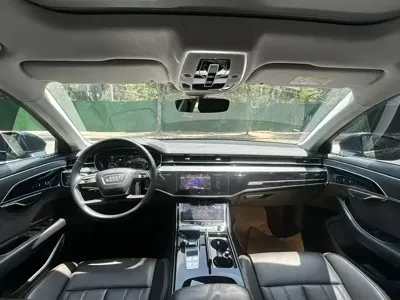 Audi A8 2019, 73000 км, за 268800 CNY - фото 5
