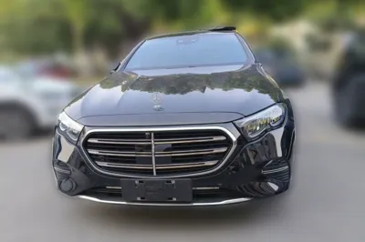 Mercedes-Benz E-Class 2025, 3300 км, за 312575.82 CNY