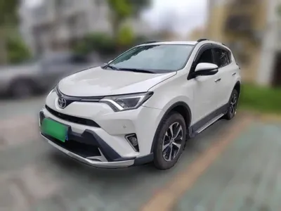 Toyota RAV4 · 2018 год