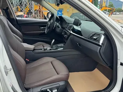 BMW 3 Series 2018, 90000 км, за 69000 CNY - фото 9